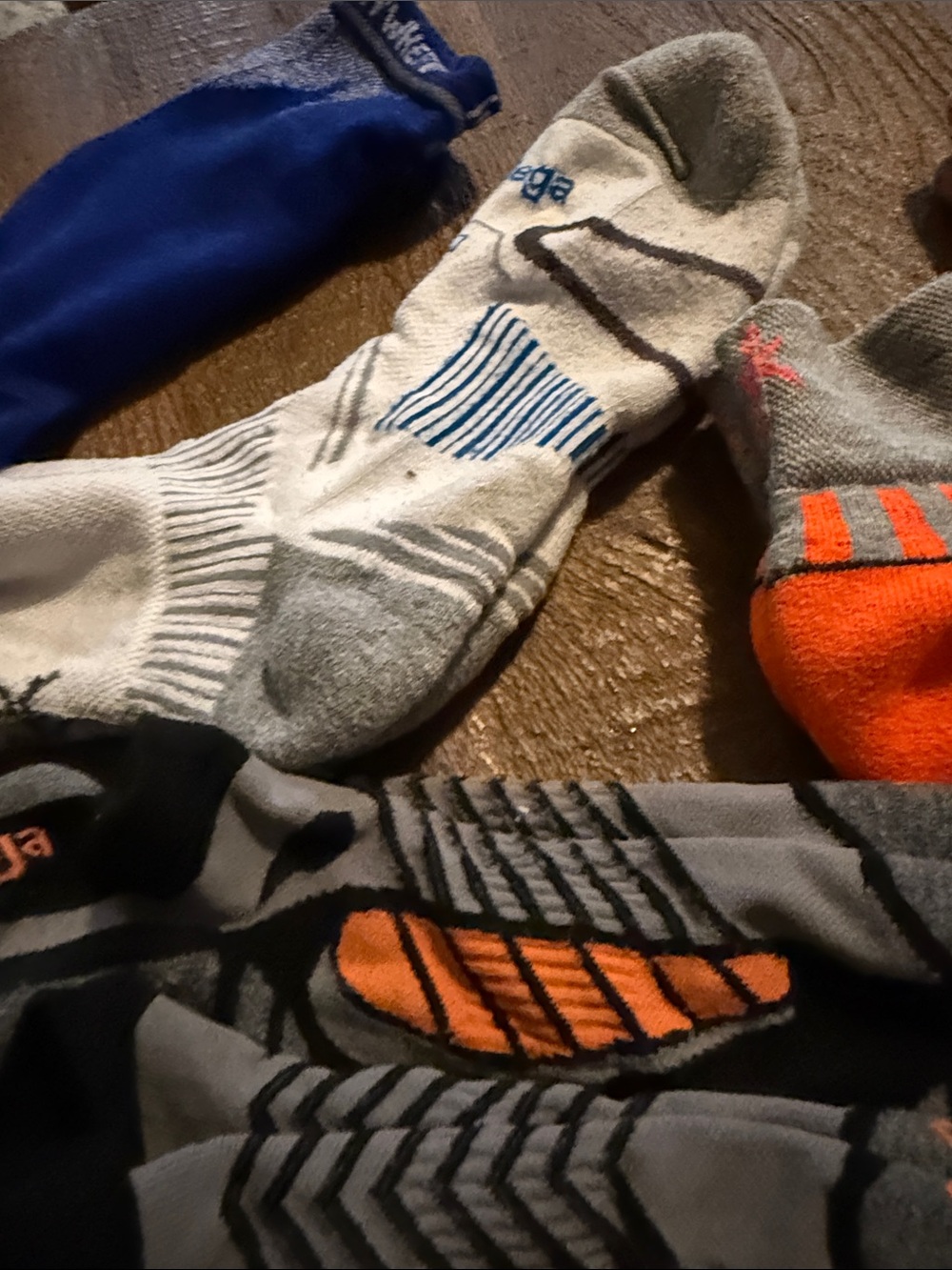 Balega Men's Low-Cut Performance Socks - Picture 2 of 2